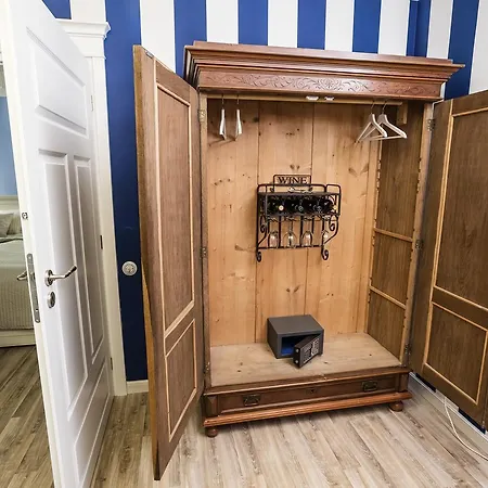 Chateau Nightingales 4* Hostoun