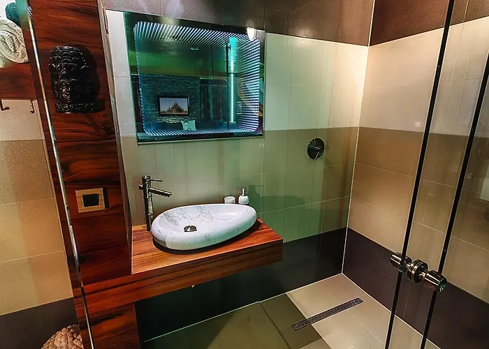 Chateau Nightingales 4* Hostoun
