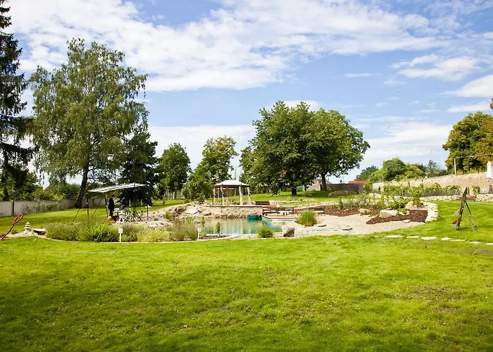 Hotel Chateau Nightingales 4*