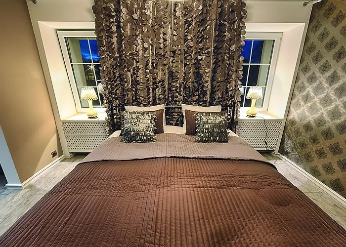 Hotel Chateau Nightingales 4*